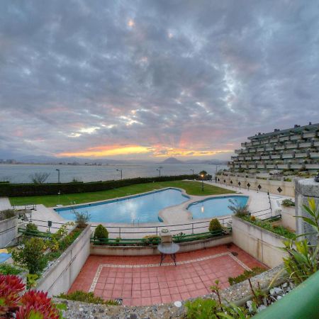Vistamar. Primera Linea. Bahia De Santona Apartment ภายนอก รูปภาพ