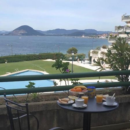 Vistamar. Primera Linea. Bahia De Santona Apartment ภายนอก รูปภาพ